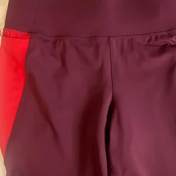 Livi Active Red and Burgundy High-rise Pocket Leggings - Picture 4 of 7